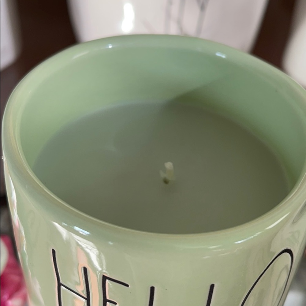 Rae Dunn Hello Spring Candle - Picture 2 of 3